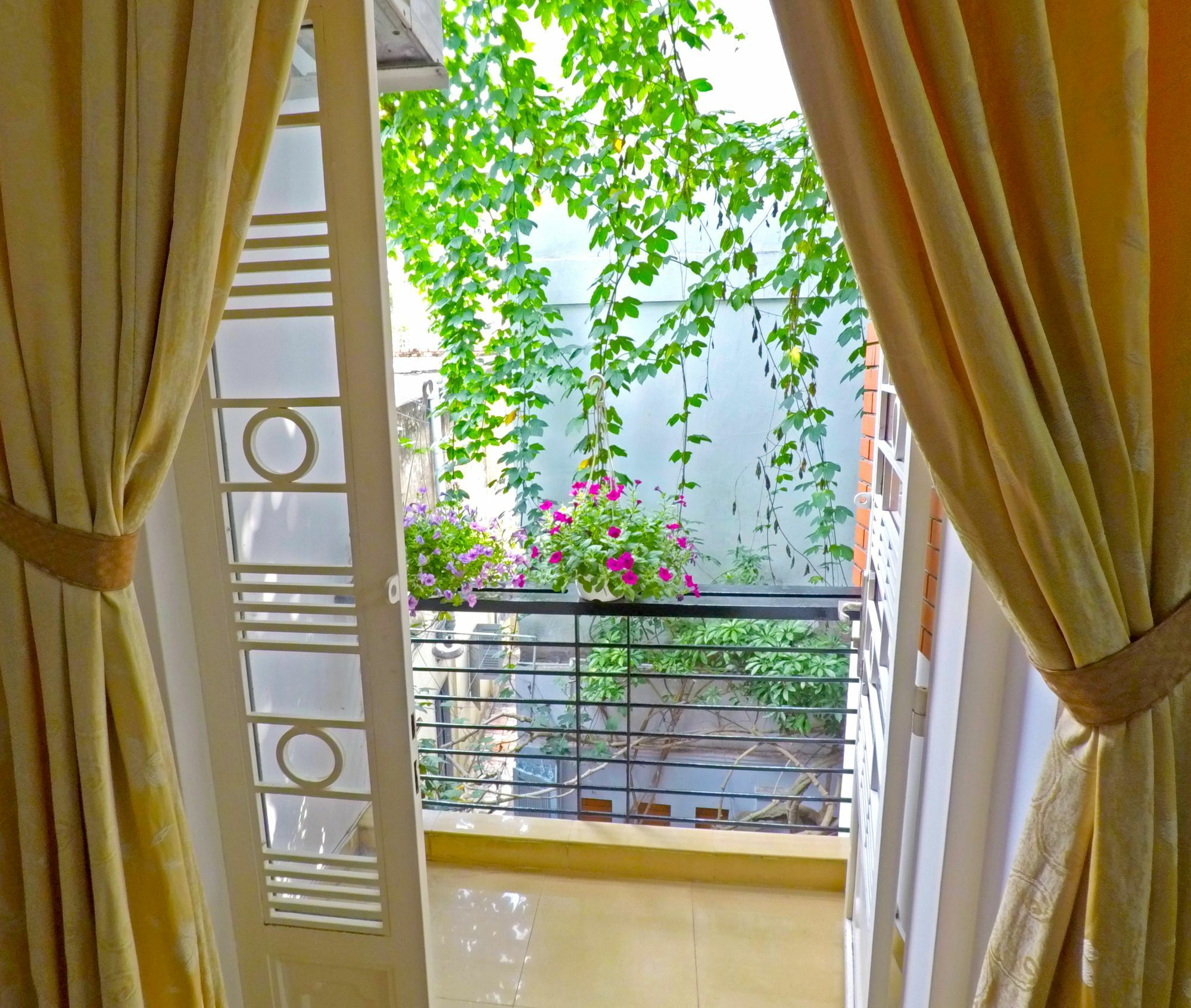 Drop By Saigon Guesthouse Ho Chi Minh-stad Buitenkant foto